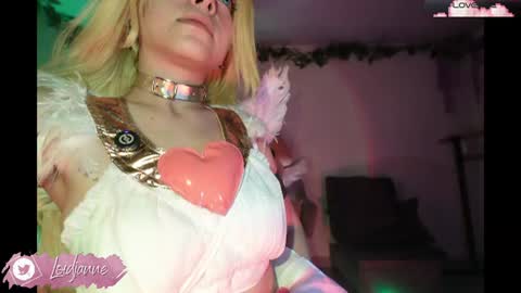 Snapshot of loidjanne chatting on 06/17/26, 11:49 Janne Miller 9pm to 3am GMT-5 online show from 06/17/26, 11:49