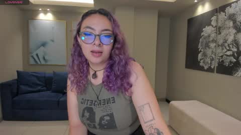 Snapshot of loiseharper chatting on 05/09/26, 06:57 Loise online show from 05/09/26, 06:57