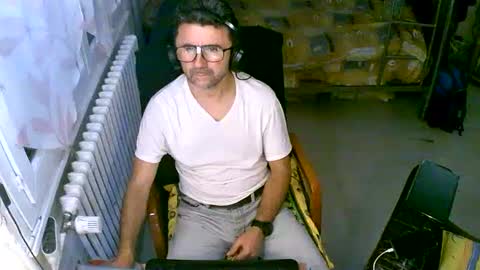 lokoum39 online show from 09/23/25, 06:44