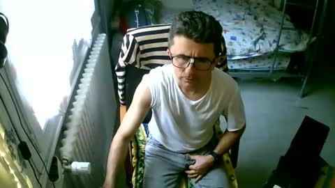 lokoum39 online show from 10/29/25, 12:18