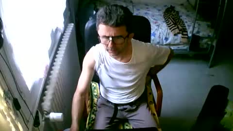 lokoum39 online show from 11/01/25, 12:29