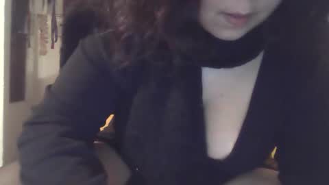 lola93939 online show from 11/25/25, 02:28