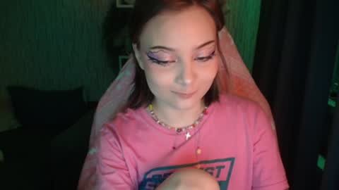 lola online show from 01/27/25, 12:05