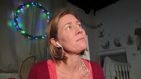 Snapshot of lola_belgium chatting on 01/11/25, 03:52 lola_belgium online show from 01/11/25, 03:52
