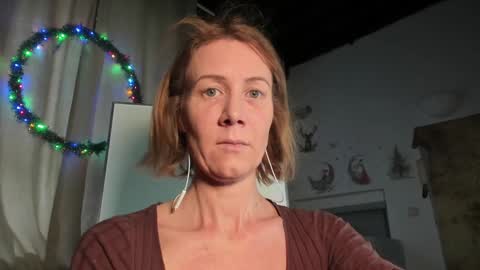 Snapshot of lola_belgium chatting on 01/19/25, 02:49 lola_belgium online show from 01/19/25, 02:49