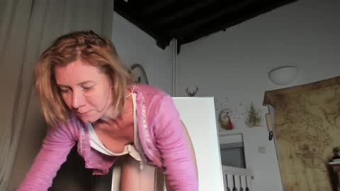 Snapshot of lola_belgium chatting on 01/30/25, 08:21 lola_belgium online show from 01/30/25, 08:21