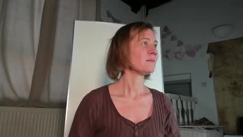 Snapshot of lola_belgium chatting on 03/02/25, 04:32 lola_belgium online show from 03/02/25, 04:32