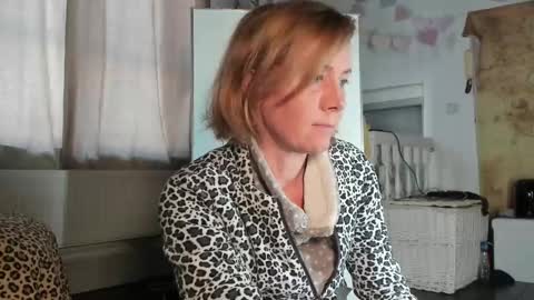 Snapshot of lola_belgium chatting on 03/09/25, 02:54 lola_belgium online show from 03/09/25, 02:54
