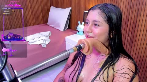 Snapshot of lola_clit chatting on 01/10/25, 02:34 lola online show from 01/10/25, 02:34