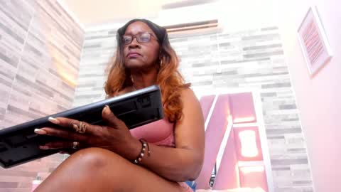 Lola online show from 01/29/25, 11:30