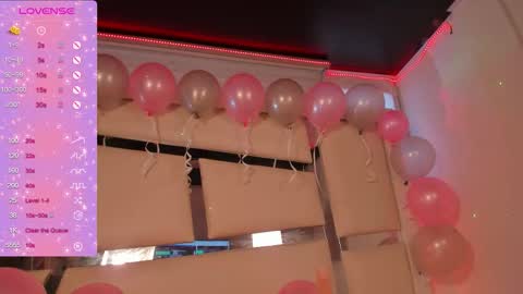 Snapshot of lola_js chatting on 10/10/25, 09:14 lola_js online show from 10/10/25, 09:14