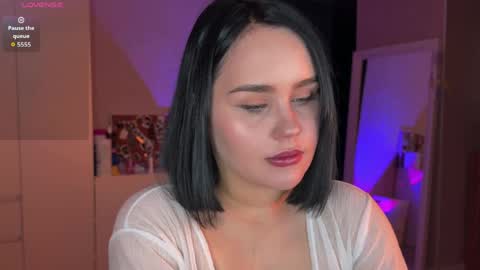 lola_razee online show from 04/22/26, 07:37