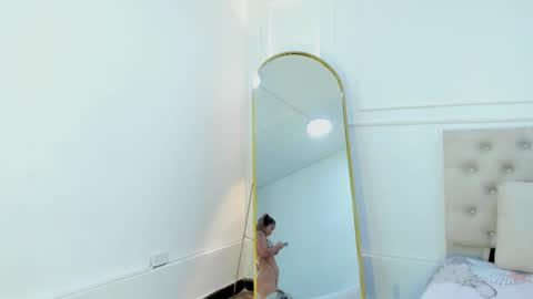 lola red online show from 02/13/26, 06:59