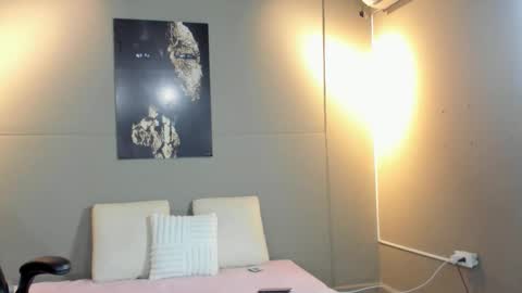 lola red online show from 02/26/26, 07:24