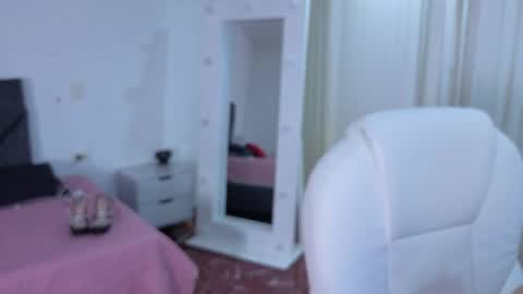 Snapshot of lola_star_ chatting on 05/19/26, 02:01 Lola online show from 05/19/26, 02:01