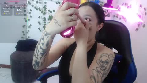 Snapshot of lola_star_ chatting on 05/28/26, 02:14 Lola online show from 05/28/26, 02:14