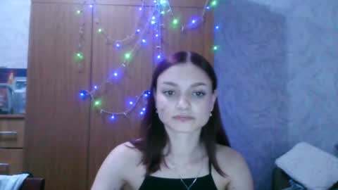 Snapshot of lola_sweetglow chatting on 06/24/26, 08:08 lola_sweetglow online show from 06/24/26, 08:08