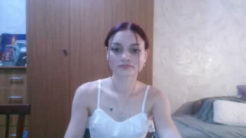 Snapshot of lola_sweetglow chatting on 06/25/26, 07:51 lola_sweetglow online show from 06/25/26, 07:51