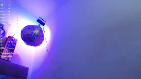 Snapshot of lola_wish chatting on 11/20/25, 04:34 lola_wish online show from 11/20/25, 04:34