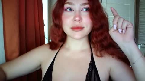 LolaaMint  online show from 06/12/26, 10:25