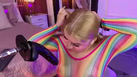 Lola Angel online show from 06/10/26, 08:52