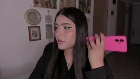 lolaasmith_21 online show from 10/23/25, 08:29