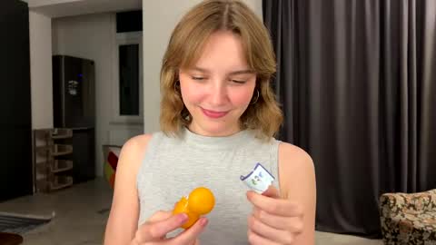 lolaatatee online show from 05/23/26, 05:17