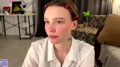 lolaatatee online show from 07/22/26, 08:44
