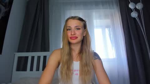 lolabani675452 online show from 09/23/25, 01:14