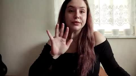 Lola online show from 04/06/26, 08:37