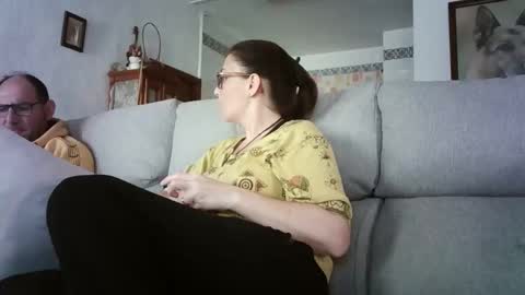 Snapshot of lolahueso chatting on 04/27/26, 02:48 LOLA HUESO y ERIC online show from 04/27/26, 02:48