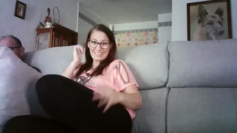 Snapshot of lolahueso chatting on 05/17/26, 02:35 LOLA HUESO y ERIC online show from 05/17/26, 02:35