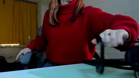 lolalemona online show from 12/25/24, 03:49