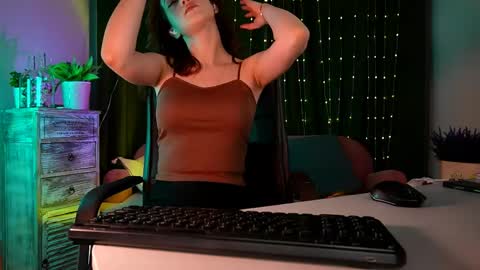 lolalemona online show from 06/07/26, 09:13