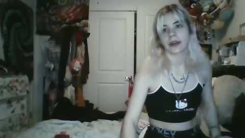 Lola Lixx online show from 12/28/24, 02:11