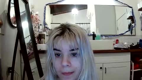 Lola Lixx online show from 04/08/26, 05:29