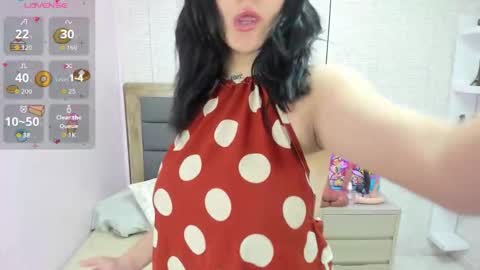 LOLA online show from 10/06/25, 03:04