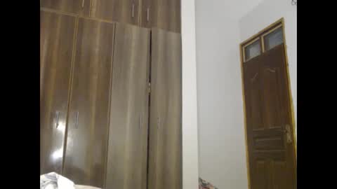 lolamia7 online show from 02/26/25, 07:53