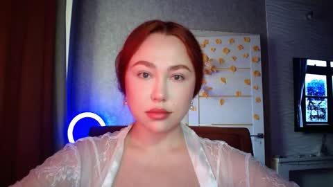 Lola online show from 11/24/25, 11:21