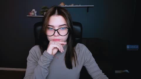 Lola pvt is OPEN online show from 12/02/24, 09:45