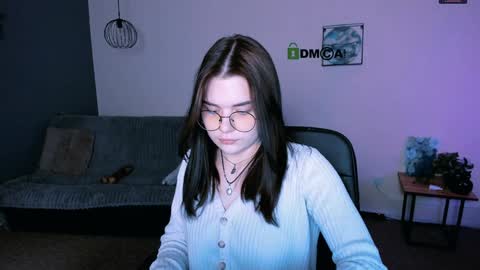 Lola pvt is OPEN online show from 12/06/24, 09:32