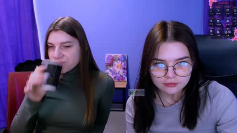 Lola pvt is OPEN online show from 12/13/24, 09:24