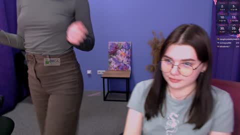 Lola pvt is OPEN online show from 12/17/24, 03:49