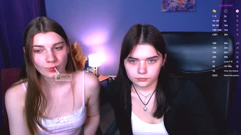 Lola pvt is OPEN online show from 12/23/24, 03:44