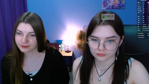 Lola pvt is OPEN online show from 01/17/25, 04:26