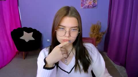 Lola pvt is OPEN online show from 02/10/25, 09:47