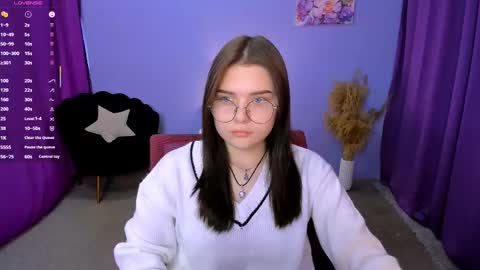 Lola pvt is OPEN online show from 02/10/25, 12:50