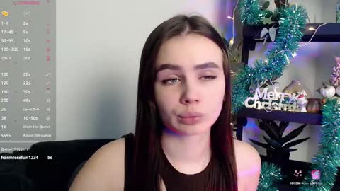 Snapshot of lolapalmer_ chatting on 01/07/25, 01:28 lolapalmer_ online show from 01/07/25, 01:28