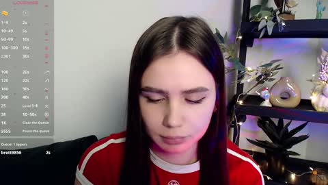 Snapshot of lolapalmer_ chatting on 01/19/25, 03:18 lolapalmer_ online show from 01/19/25, 03:18