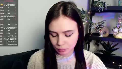 Snapshot of lolapalmer_ chatting on 02/19/25, 02:44 lolapalmer_ online show from 02/19/25, 02:44